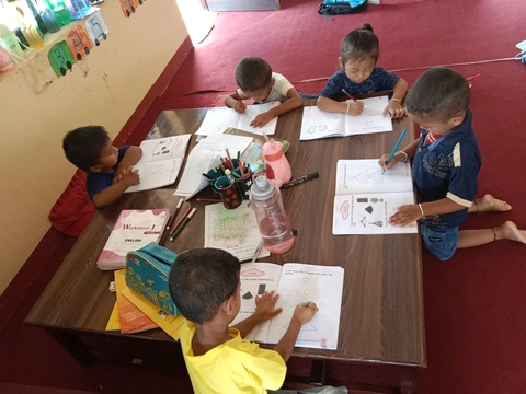 coloring letters